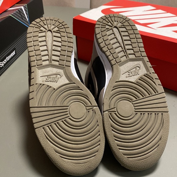 Nike Dunk High Sneakers. Black/Moon Fossil. Size 7.5W/6M. - Picture 6 of 7